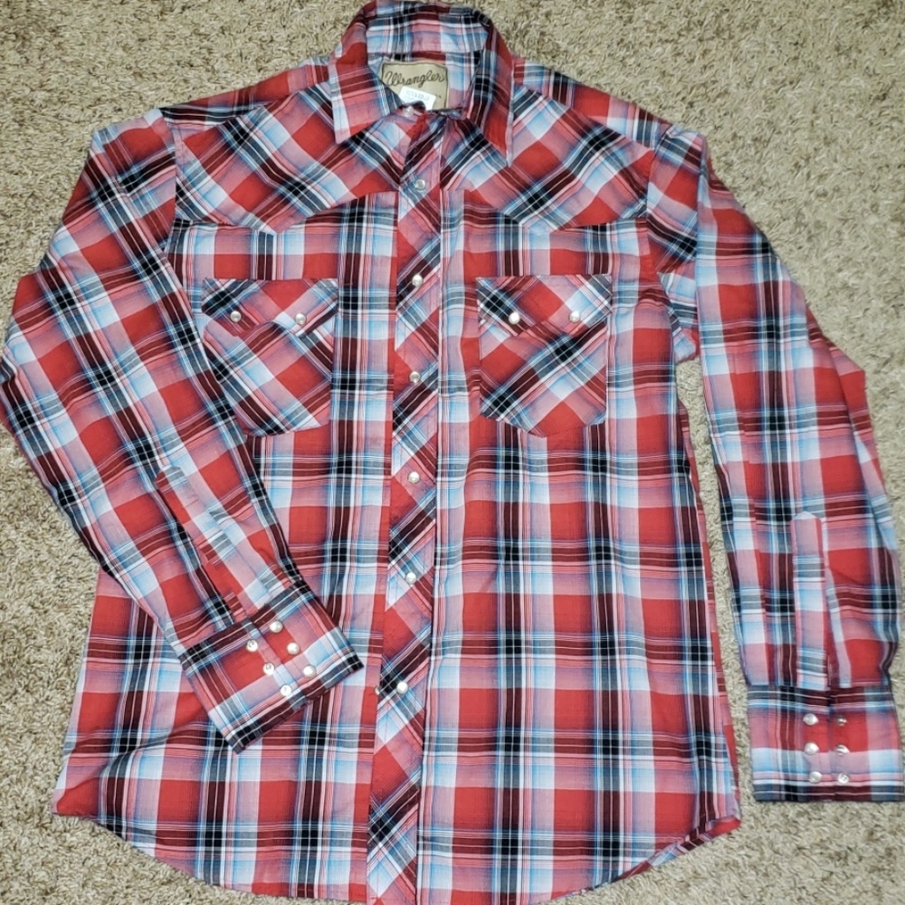 Womens wrangler snap up long sleeve shirt